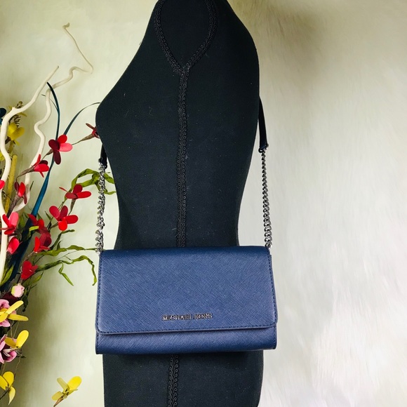 Michael Kors Jet Set Large Phone Crossbody Bag - Picture 7 of 8